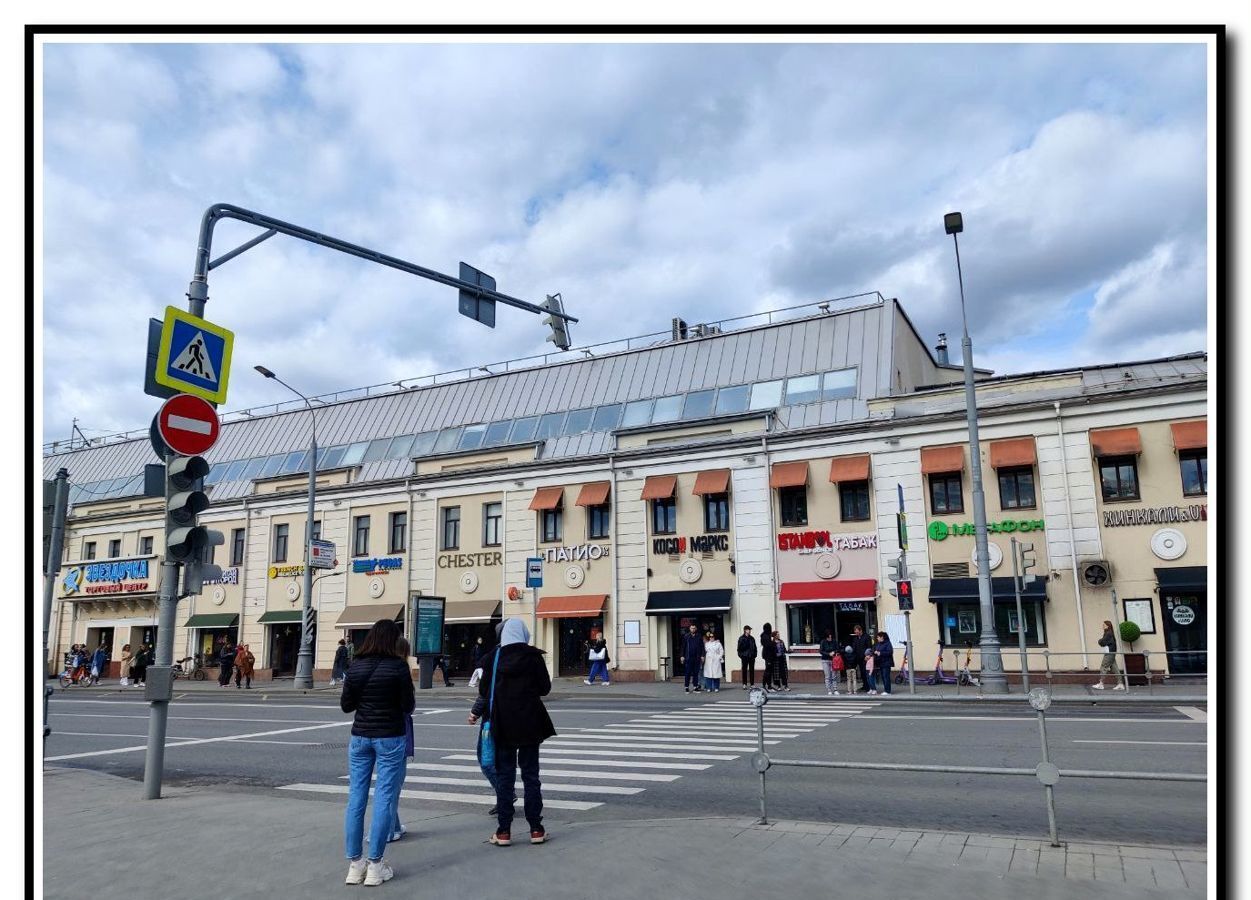 квартира г Москва метро Таганская ул Земляной Вал 65 фото 11