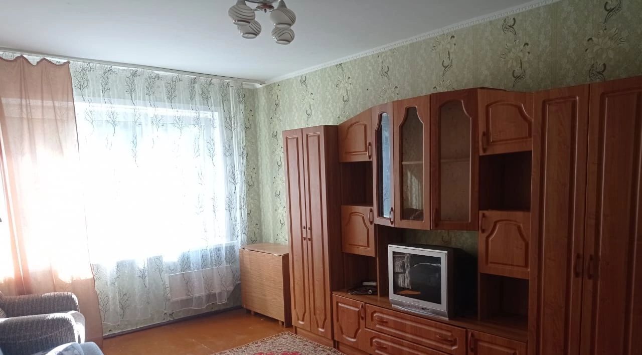 квартира г Ачинск кв-л 28-й 8 фото 1