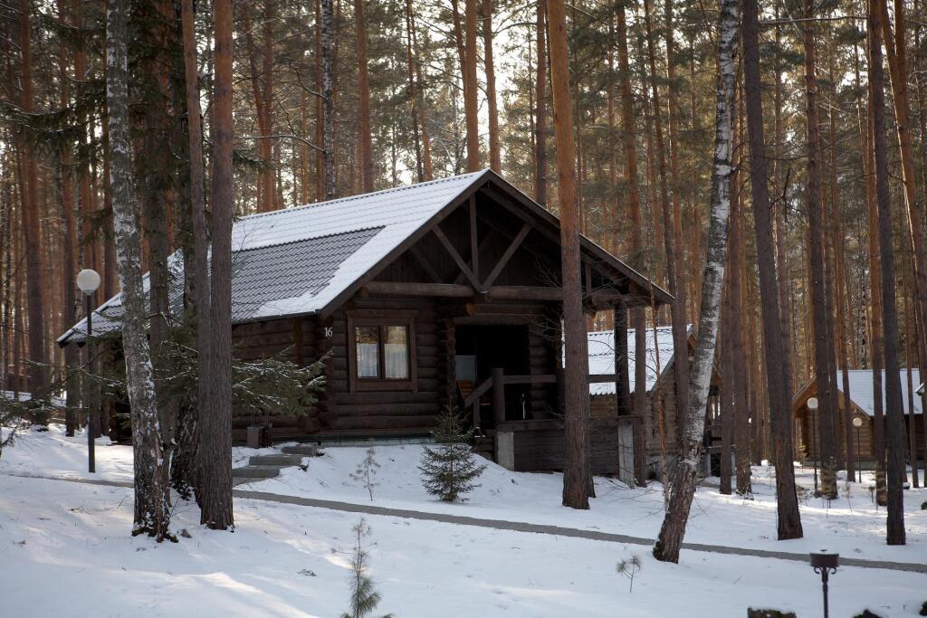 гостиницу р-н Чемальский с Чепош baza otdyha Tursib, selo Turbaza Katun, Chemal skij rajon, Respublika Altaj, 649231 фото 1