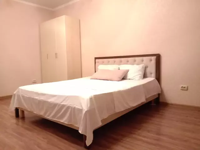 квартира ул Нежнова 21к/2 фото