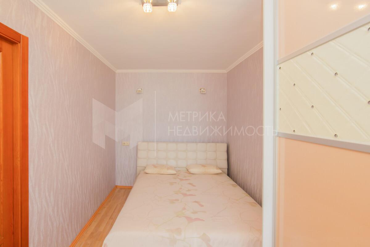 квартира г Тюмень ул Мельникайте 95 фото 16