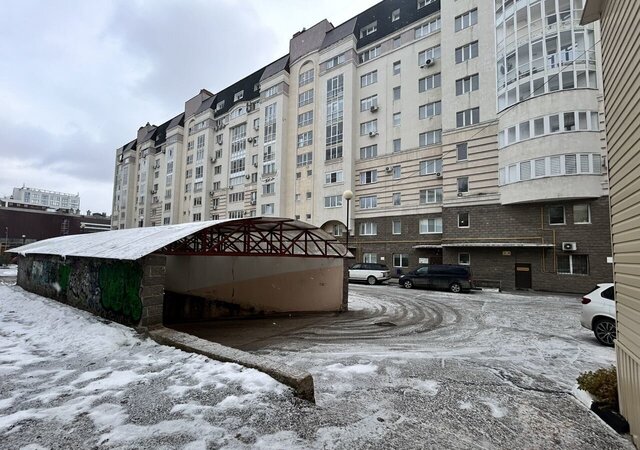 машиноместо р-н Ленинский ул Чернышевского 71/1 фото