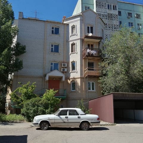 дом р-н Кировский ул Валерии Барсовой 18 фото