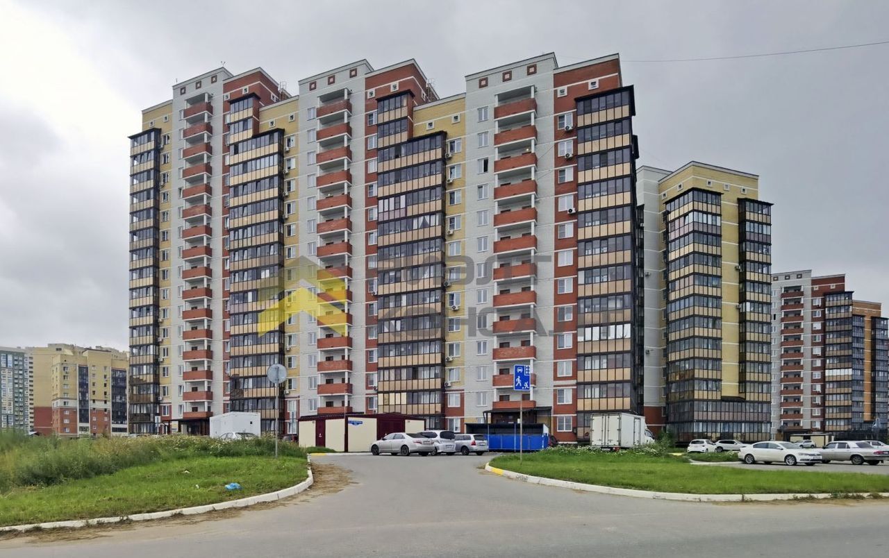 квартира г Омск р-н Кировский ул. Б. Г. Шаронова, 19 фото 17