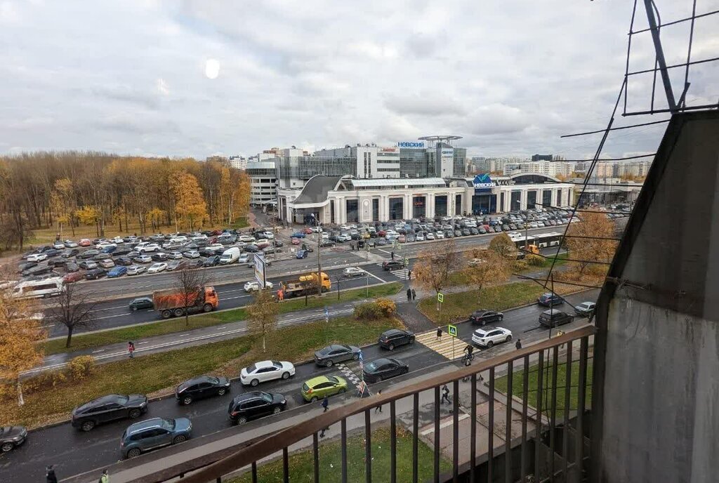 квартира г Санкт-Петербург метро Улица Дыбенко р-н Невский пр-кт Большевиков 17 фото 15