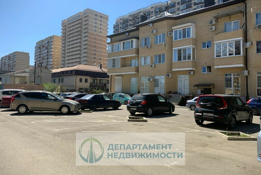 квартира г Краснодар р-н Прикубанский ул им. Ивана Рослого 18к/2 фото 18