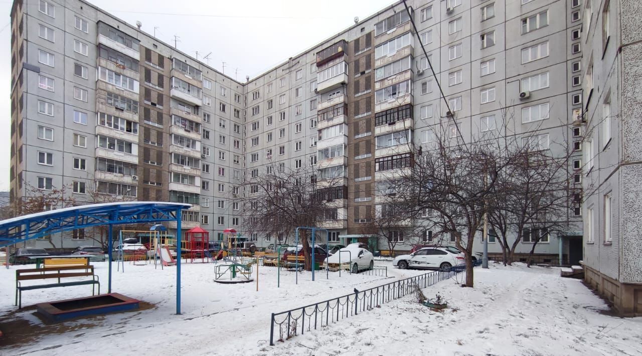 квартира г Красноярск р-н Свердловский ул 60 лет Октября 59а фото 12