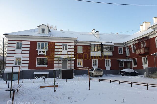 Ревда городской округ, Азина, 63 / Цветников, 17 фото