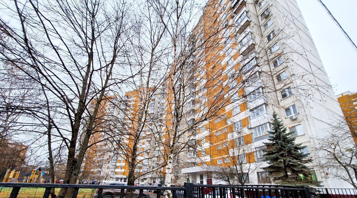 квартира г Москва метро Озерная ул Никулинская 15к/1 фото 2