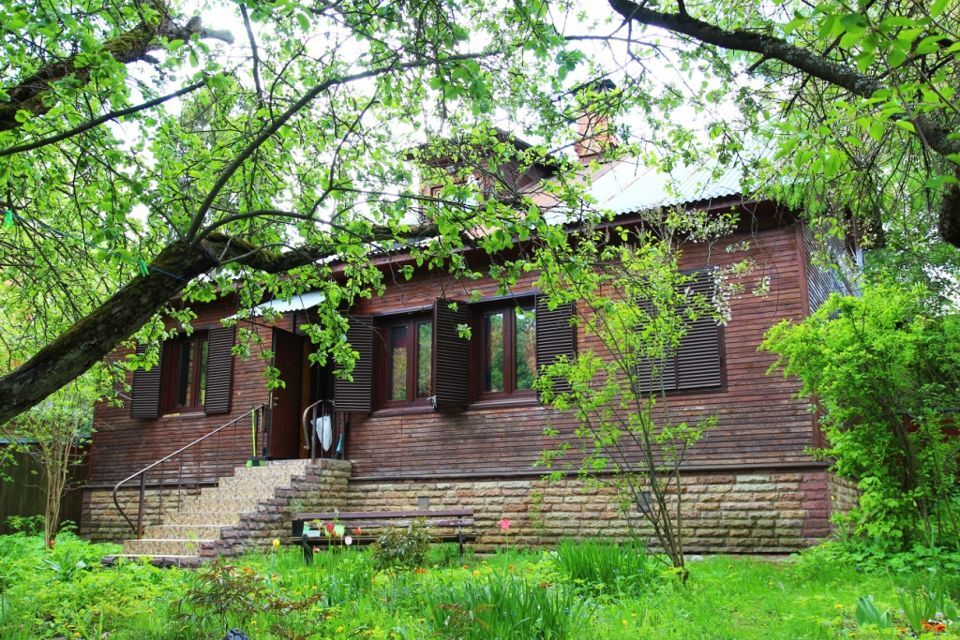 дом городской округ Щёлково дачный посёлок Загорянский, Клубничная улица, 10 фото 1