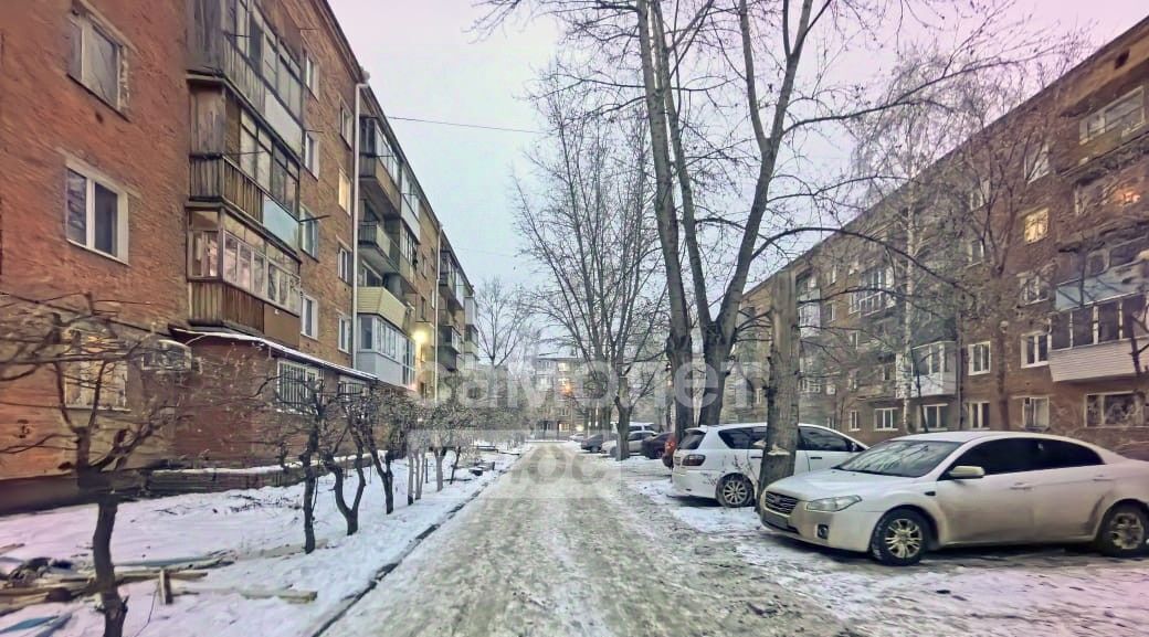 квартира г Омск р-н Кировский ул Лукашевича 17б фото 5