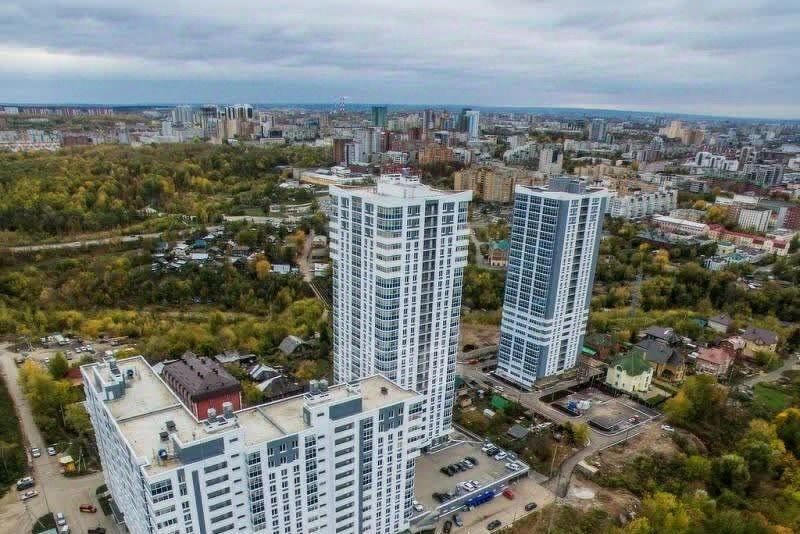 квартира г Пермь р-н Мотовилихинский ул Фрезеровщиков 86 фото 1
