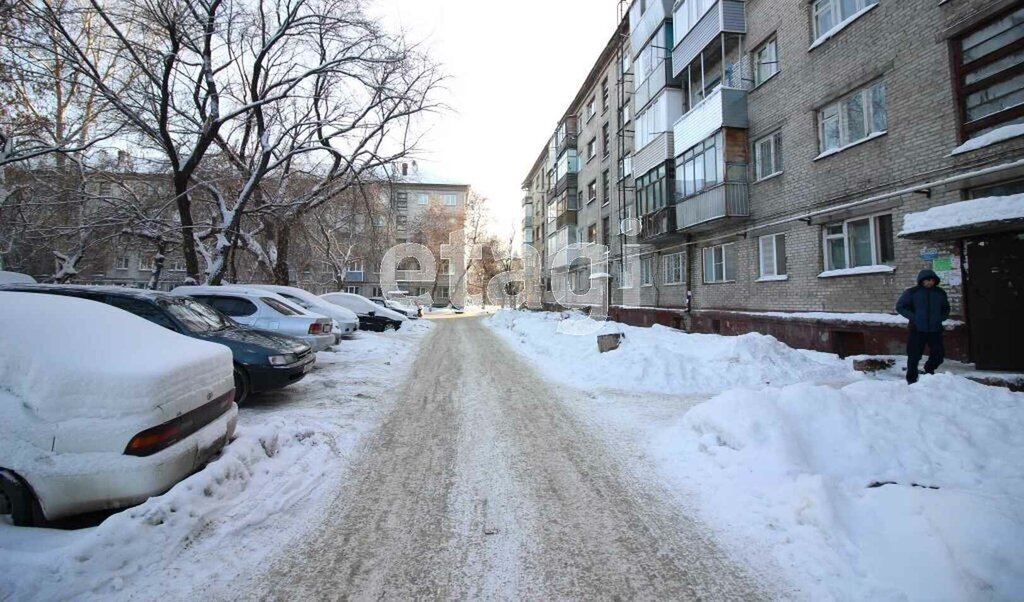 комната г Барнаул р-н Октябрьский ул Западная 4-я 78/12 фото 3