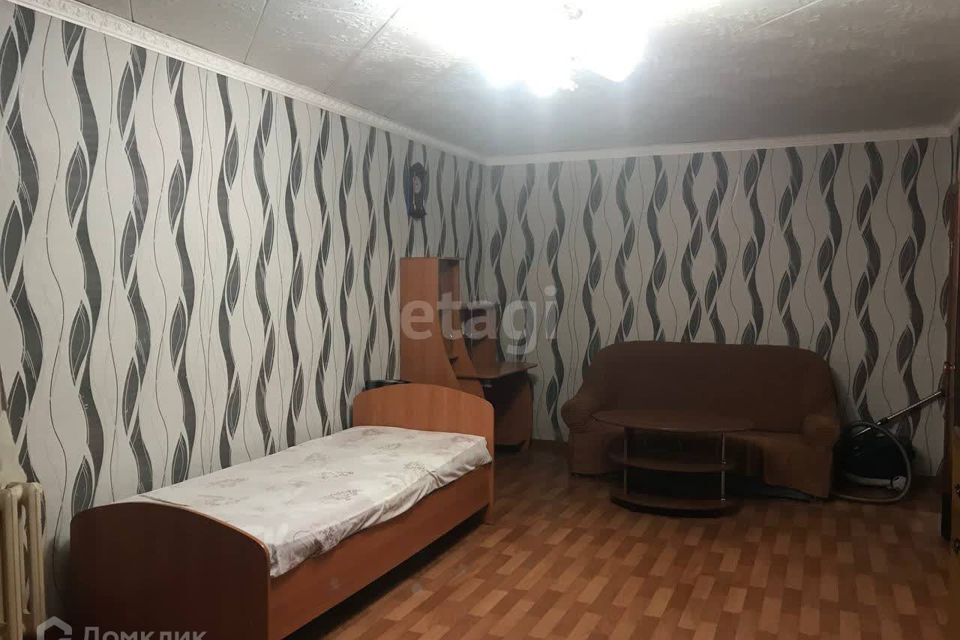 квартира г Усть-Катав Усть-Катавский городской округ, 1-й микрорайон, 5а фото 3