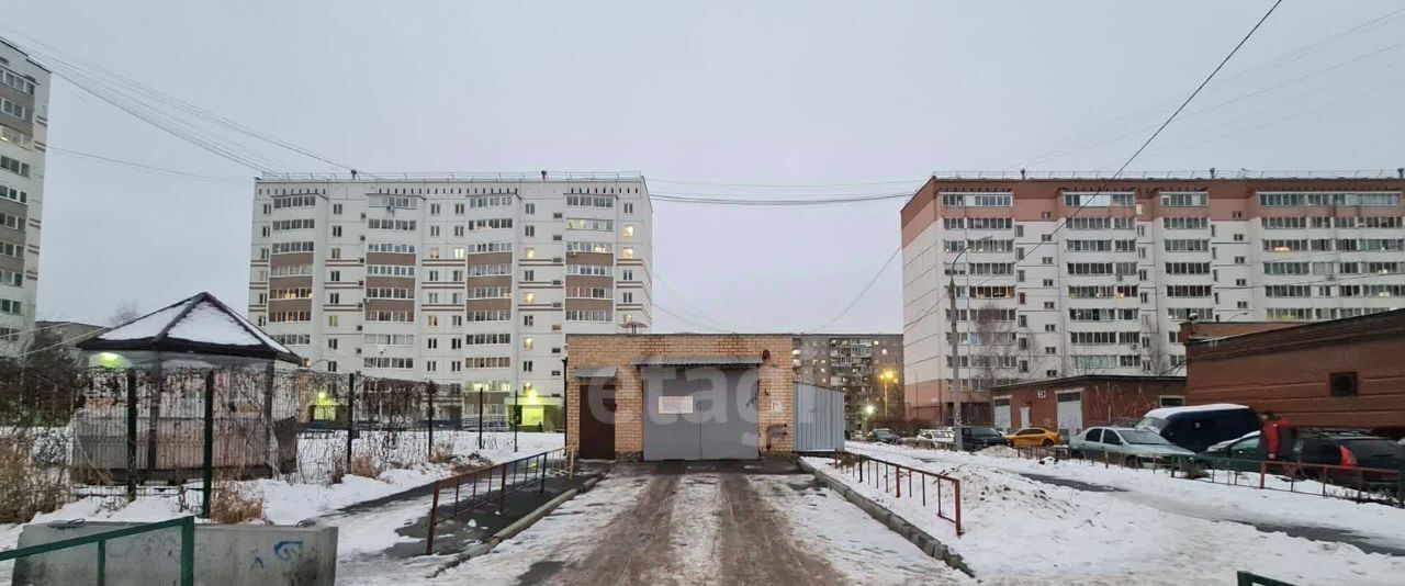 гараж г Екатеринбург р-н Орджоникидзевский ул. Бакинских Комиссаров, 109 фото 2