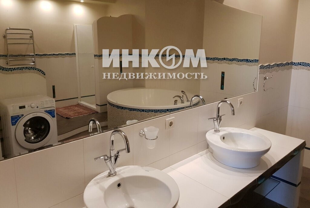 квартира г Москва метро Кунцевская ш Рублёвское 11к 2 фото 27