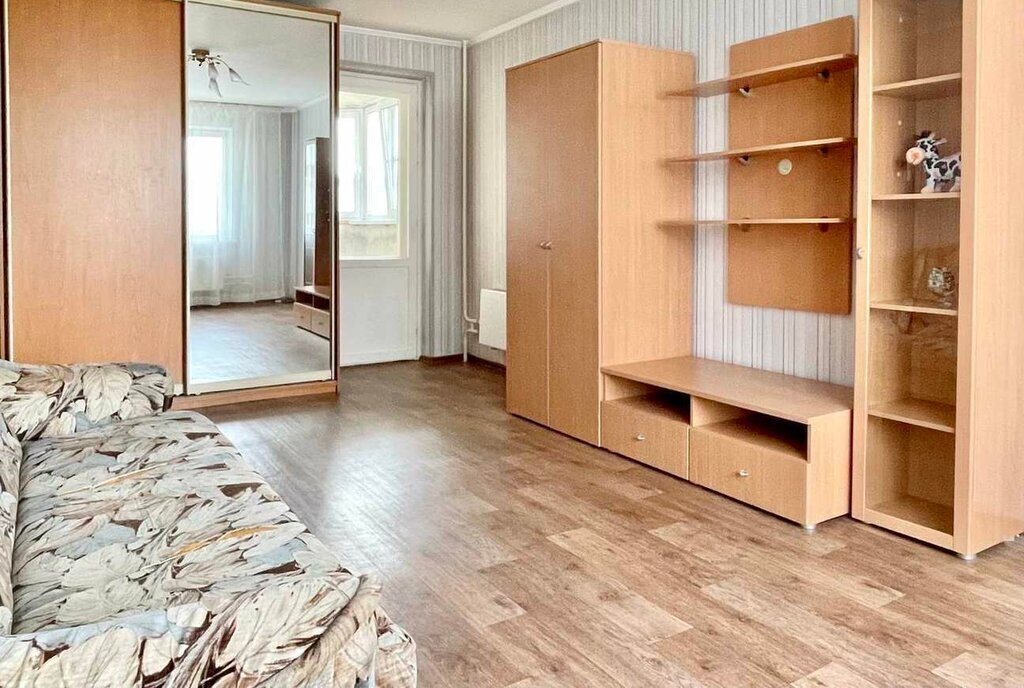 квартира г Тольятти р-н Автозаводский 18 квартал ул Офицерская 3 фото 5