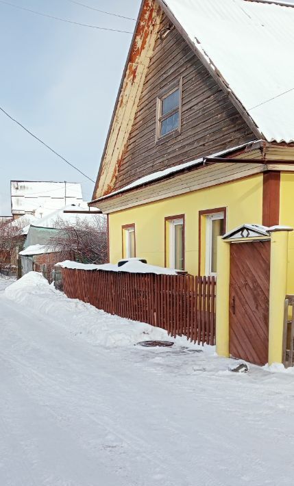 дом г Барнаул р-н Октябрьский Восточный пер Непроходной фото 1