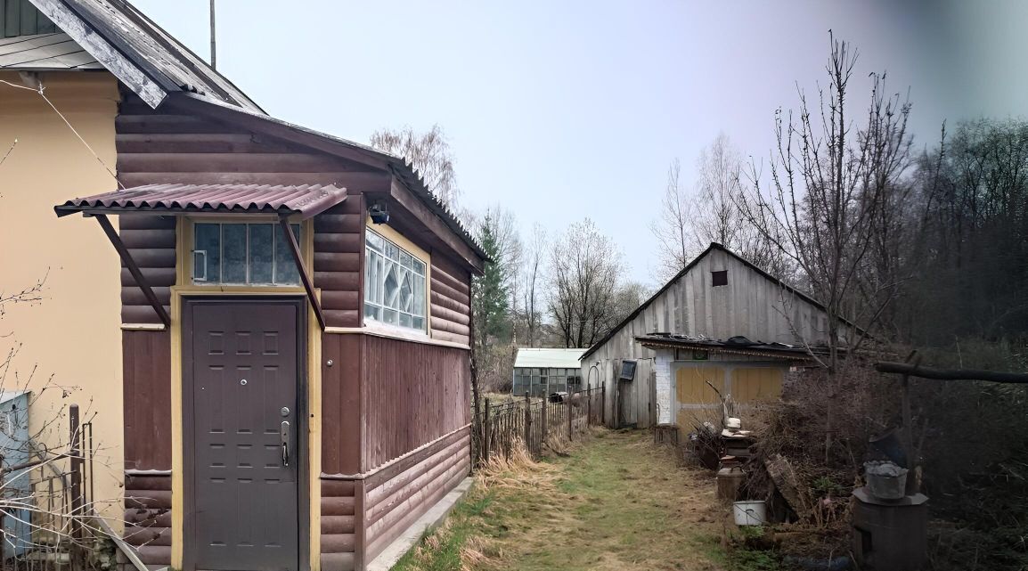 дом рп Угловка Верхняя Угловка ул 1-я Восточная 8 Угловское городское поселение фото 5