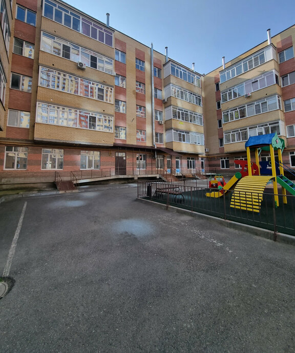 квартира г Ставрополь р-н Промышленный ул Доваторцев 82/1 фото 4