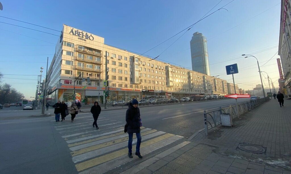 торговое помещение г Екатеринбург р-н Октябрьский ул Карла Либкнехта 16 Площадь 1905 Года фото 2