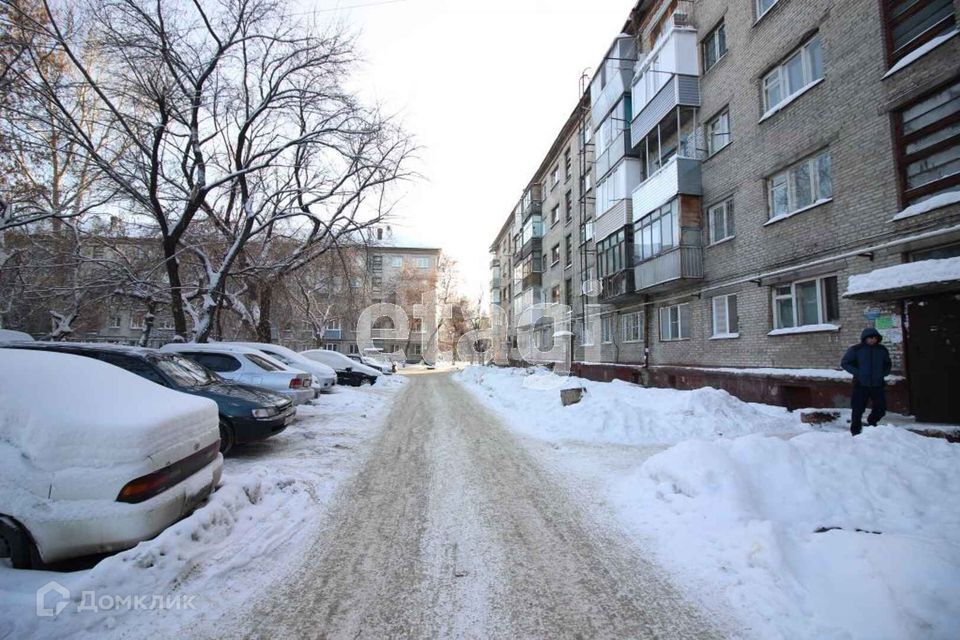 комната г Барнаул р-н Октябрьский муниципальное образование Барнаул, Западная 4-я, 78 / Германа Титова, 12 фото 1