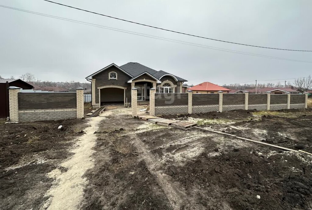 дом р-н Белгородский п Дубовое р-н мкр Южный ул Тополевая фото 1