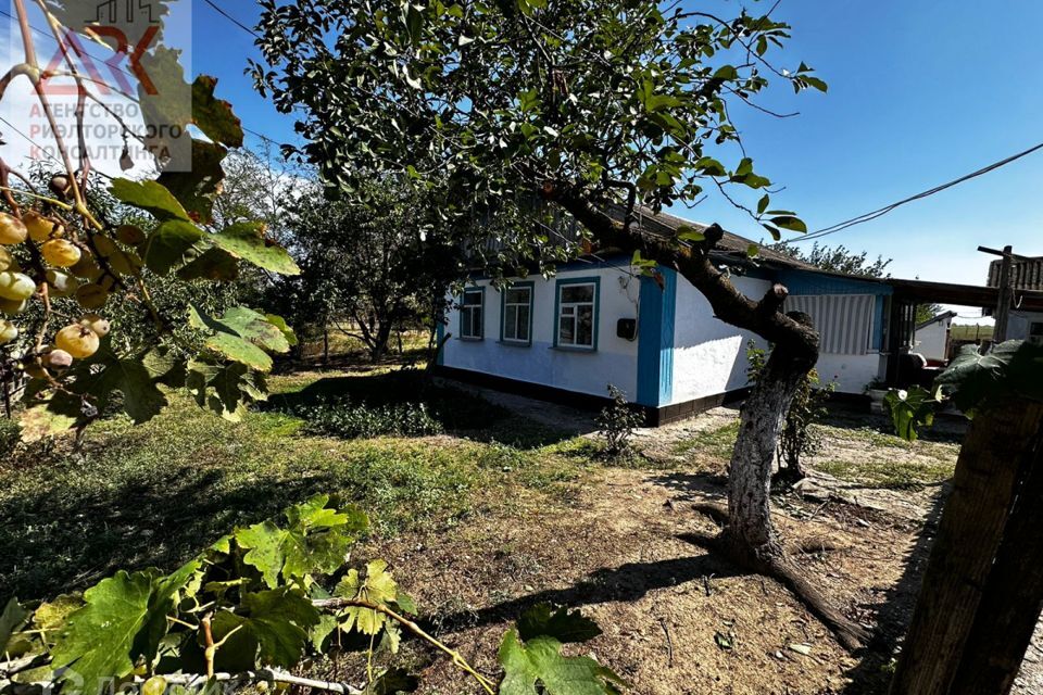 дом р-н Красноперекопский с Таврическое ул Ковалевского 1 фото 3