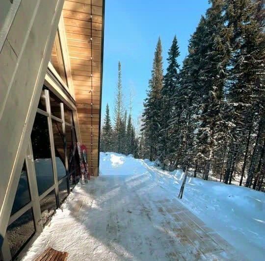 дом р-н Таштагольский пгт Шерегеш ул Славянская Шерегешское городское поселение фото 3