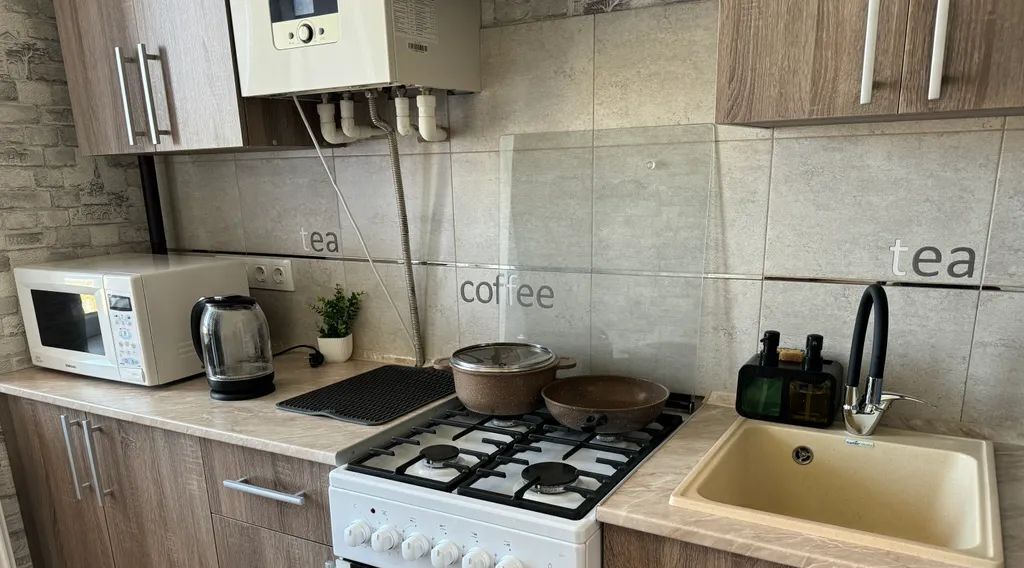 квартира г Калининград р-н Ленинградский ул Суздальская 20к/1 фото 5