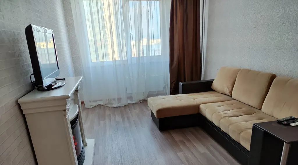 квартира г Новокузнецк р-н Центральный ул Свердлова 7 фото 2