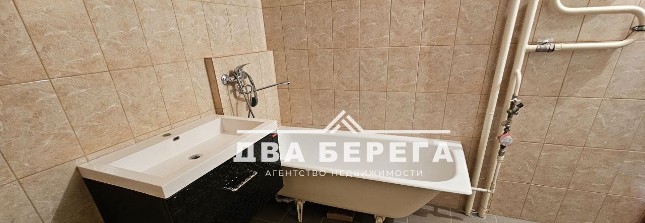 квартира г Омск р-н Центральный ул Долгирева 5 фото 8