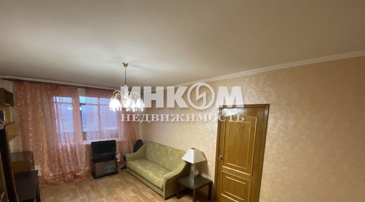 квартира г Москва метро Красногвардейская б-р Ореховый 47/33 фото 2