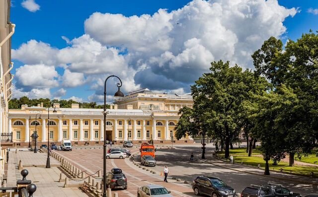 метро Гостиный Двор ул Итальянская 31 Дворцовый округ фото