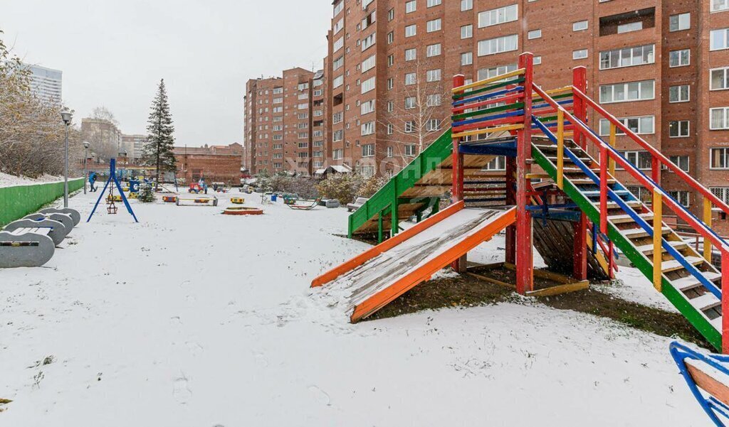 квартира г Новосибирск р-н Октябрьский Октябрьская ул Лескова 15 фото 10