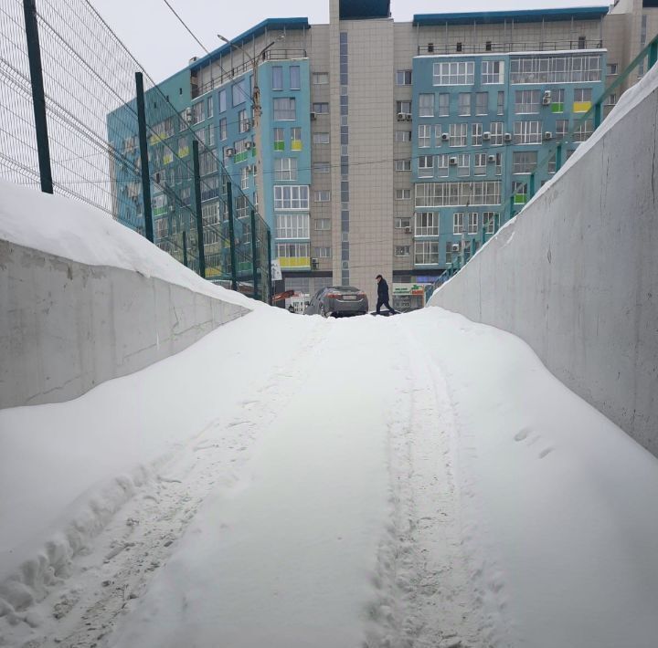 гараж г Уфа р-н Кировский ул Заки Валиди 71 фото 4