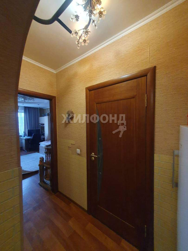 квартира г Тольятти р-н Автозаводский 21 квартал ш Южное 19 фото 5