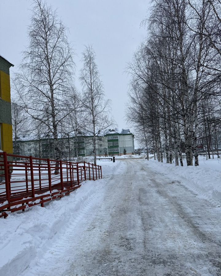 квартира г Мегион пгт Высокий ул Гагарина 1/1 Тюменская обл. фото 1