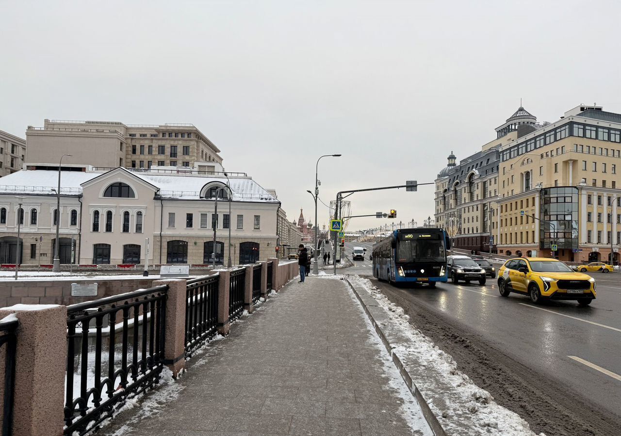 квартира г Москва метро Новокузнецкая наб Космодамианская 4/22а муниципальный округ Замоскворечье фото 2