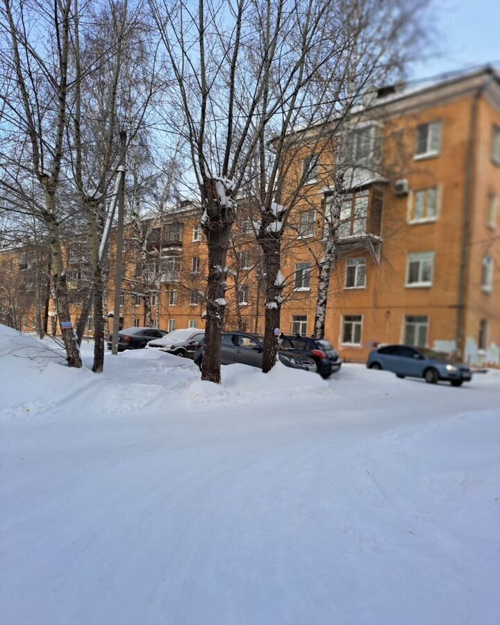 квартира г Нижний Тагил р-н Дзержинский ул. Патона, 2/25 фото 15