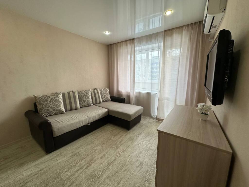 квартира г Тольятти р-н Автозаводский 19 квартал б-р Татищева 20 фото 5