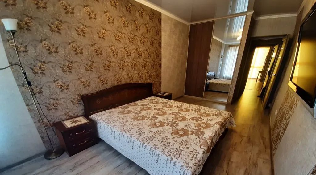 квартира г Таганрог ул Адмирала Крюйса 23/3 фото 17