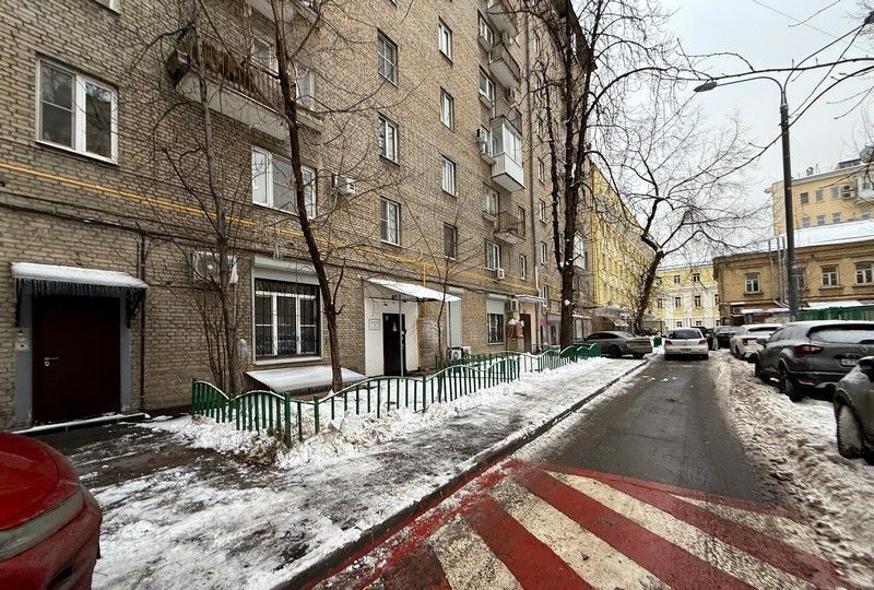 квартира г Москва метро Новокузнецкая наб Космодамианская 4/22а фото 2