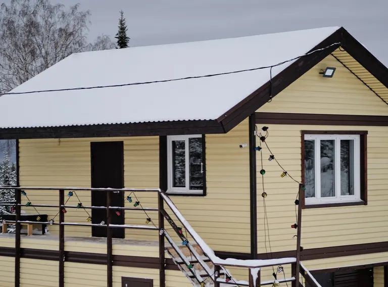 дом р-н Таштагольский пгт Шерегеш ул Ледовая 5 Шерегешское городское поселение фото 1