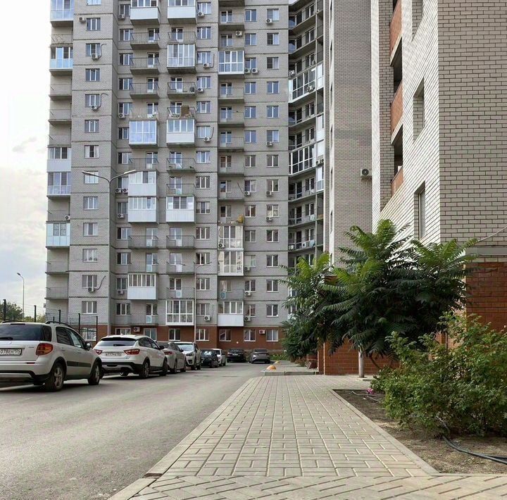 квартира г Волгоград р-н Дзержинский пр-кт Маршала Жукова 98б фото 25