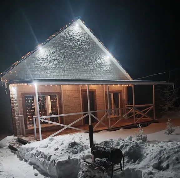 дом р-н Таштагольский пгт Шерегеш ул Грозовая 20 Шерегешское городское поселение фото 1