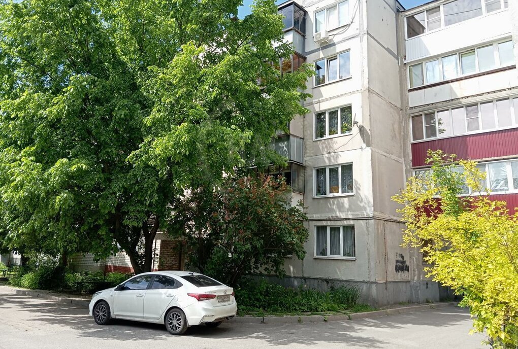 квартира г Курск ул Серегина 31 фото 1