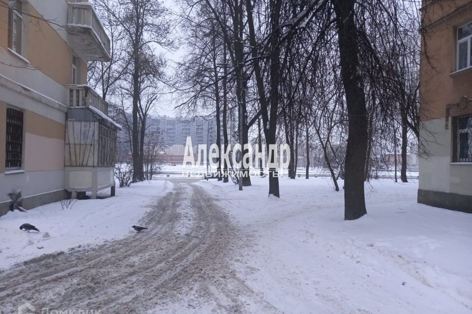 комната г Санкт-Петербург наб Октябрьская 88/2 Невский фото 2