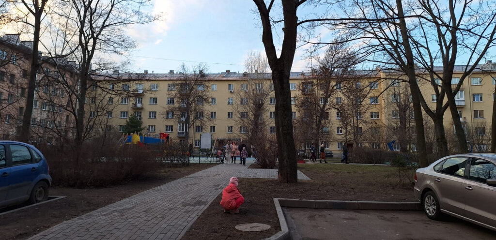 комната г Санкт-Петербург метро Нарвская ул Зои Космодемьянской 5 Нарвский округ фото 1