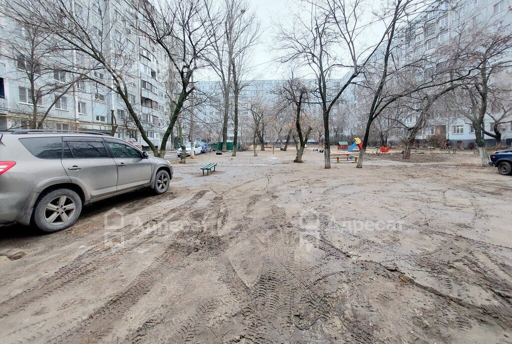 квартира г Волгоград р-н Дзержинский район Семь Ветров ул 8-й Воздушной Армии 47а фото 11